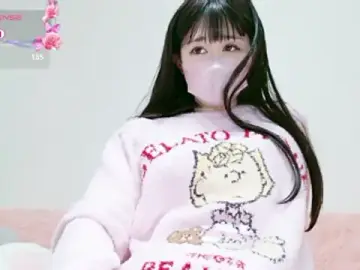 Aaanyan  live sex cam