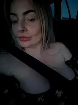 Queenaleksagrey  live sex cam