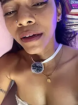 Alliz_Collette  live sex cam