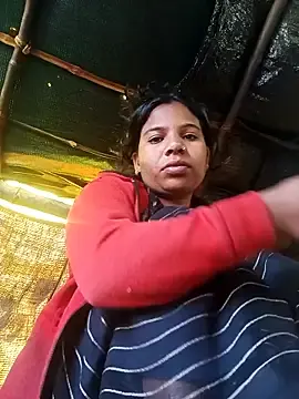 Rubi_sarma  live sex cam