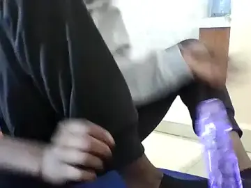 Chocodrippy  live sex cam