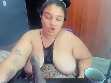 Boobs_chuvy  live sex cam
