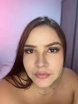 EmiliaOlsen  live sex cam