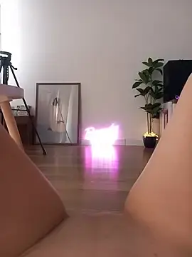 LauraDelightX  live sex cam
