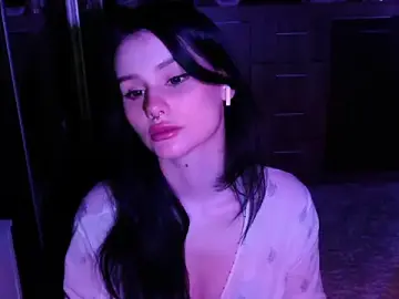 Moon_raven  live sex cam