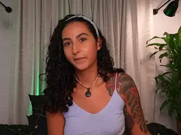 Agatha_collins_  live sex cam