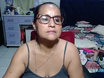 Pervert_mommy_  live sex cam