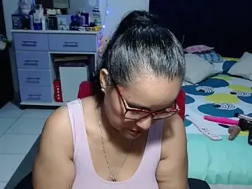 Pervert_mommy_  live sex cam