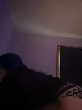 Redrumredroom  live sex cam