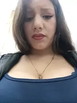 Sweet_chloe04  live sex cam