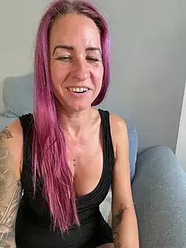 GermanMilfJasmin  live sex cam