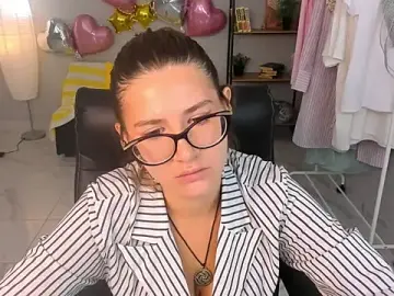 JulietBishop  live sex cam