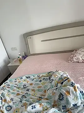 Luna10086  live sex cam
