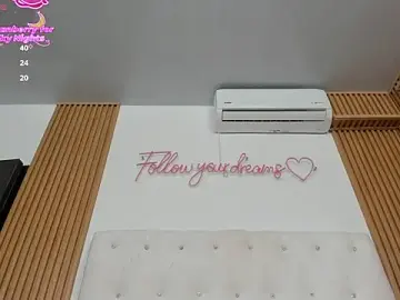 MartinaWestt  live sex cam