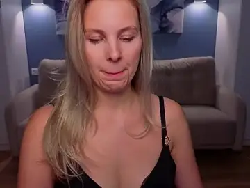 MelanieBennett  live sex cam
