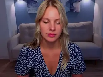 MelanieBennett  live sex cam