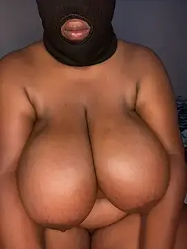 SpoiledTits  live sex cam