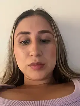 VictoriaWhitmore  live sex cam