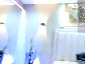 _LaraMom_  live sex cam