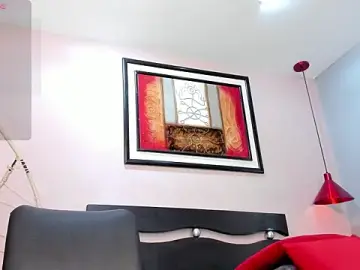 _LaraMom_  live sex cam