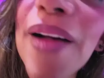 Agatha_brooks_t  live sex cam