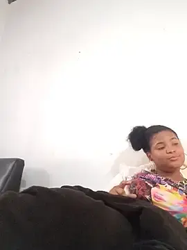 Hilary-08  live sex cam