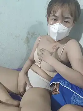 Nhi_baby204  live sex cam