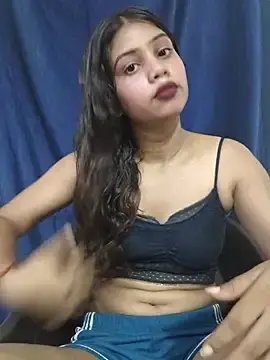 Sweetie_girl80  live sex cam