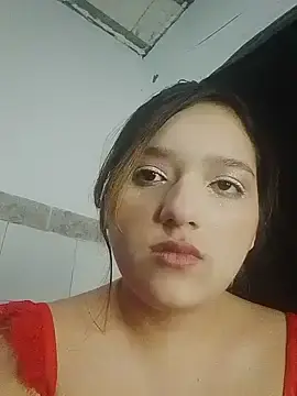 Iarajugosa  live sex cam