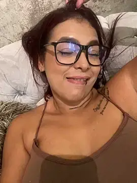 Mia_milf_x  live sex cam