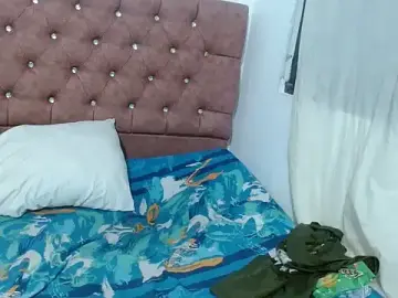 Nikol_love2  live sex cam