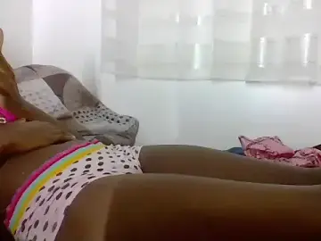 PetuniaAkAkea  live sex cam