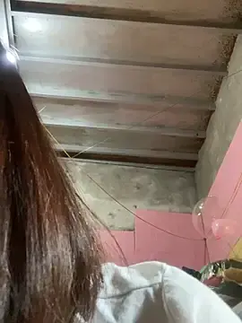 Sarahkiu  live sex cam