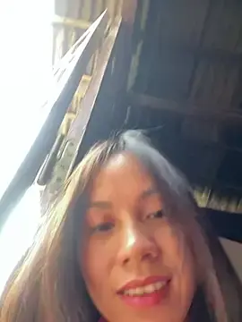 Sarahkiu  live sex cam