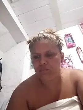 Zafiro_MD  live sex cam