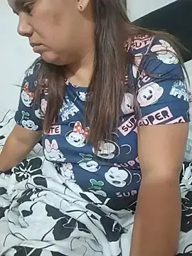 Zafiro_MD  live sex cam