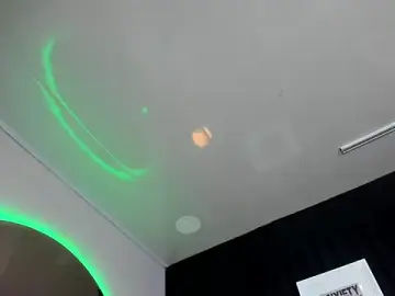 Rouses_malih  live sex cam