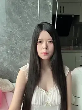 Tuji677  live sex cam