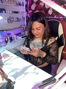 EMILY_DEGRAAF  live sex cam