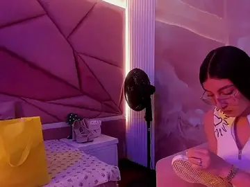 Katty_Queen  live sex cam