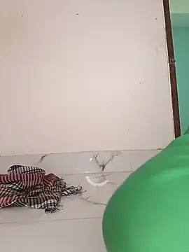 Jhunaki-4  live sex cam