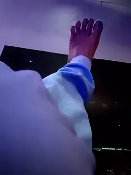 Sweetie1712  live sex cam