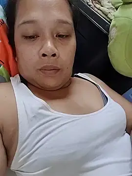 Darkbeuaty_26  live sex cam