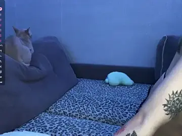 Emmibrilson  live sex cam