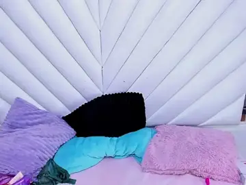 Lucy_Anall_  live sex cam