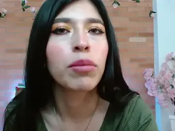 Adriscute  live sex cam