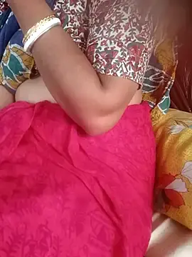 Minadixit17  live sex cam