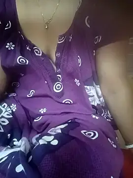 Minadixit17  live sex cam