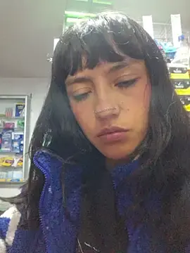 Cute_hollywood1  live sex cam
