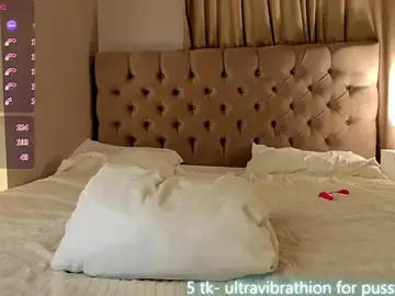 Luna_Vibee  live sex cam